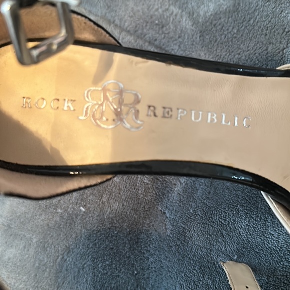 Rock & Republic spike heels - Picture 3 of 6